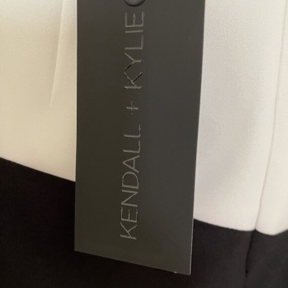 Kendall & Kylie Colorblock Pencil Skirt - Picture 8 of 10